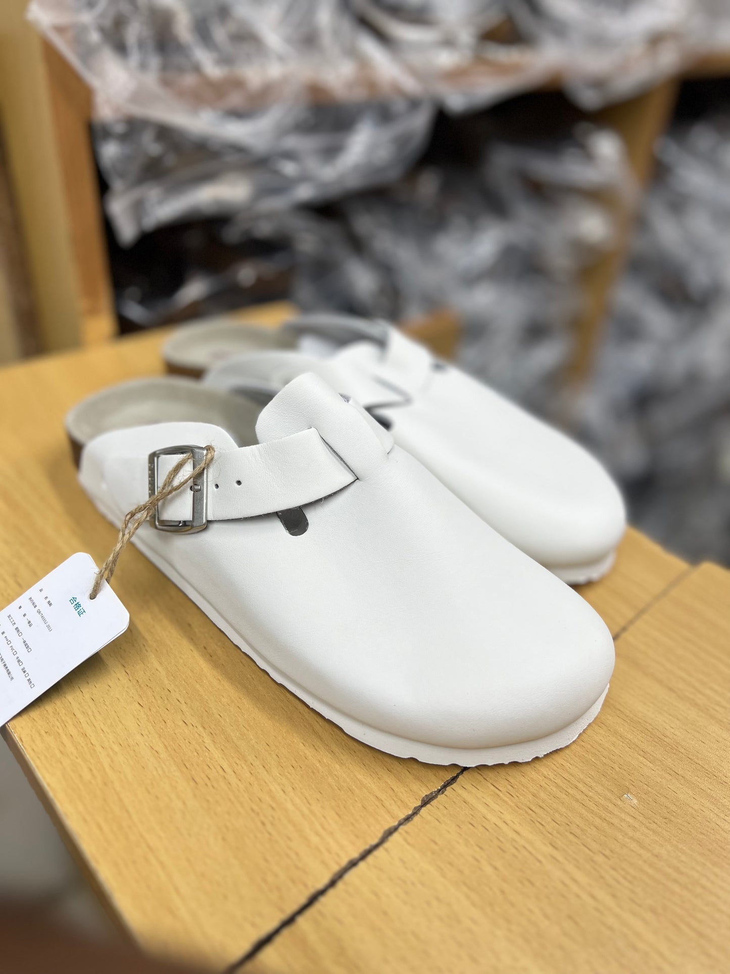 CLOGS SANDALS