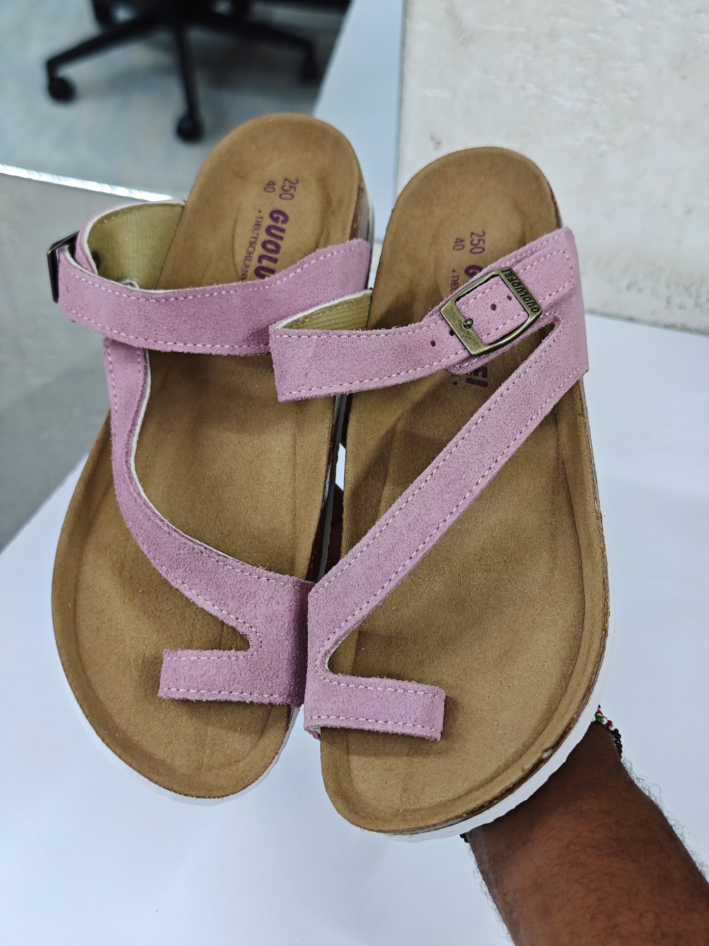 Toe ring cork sandals