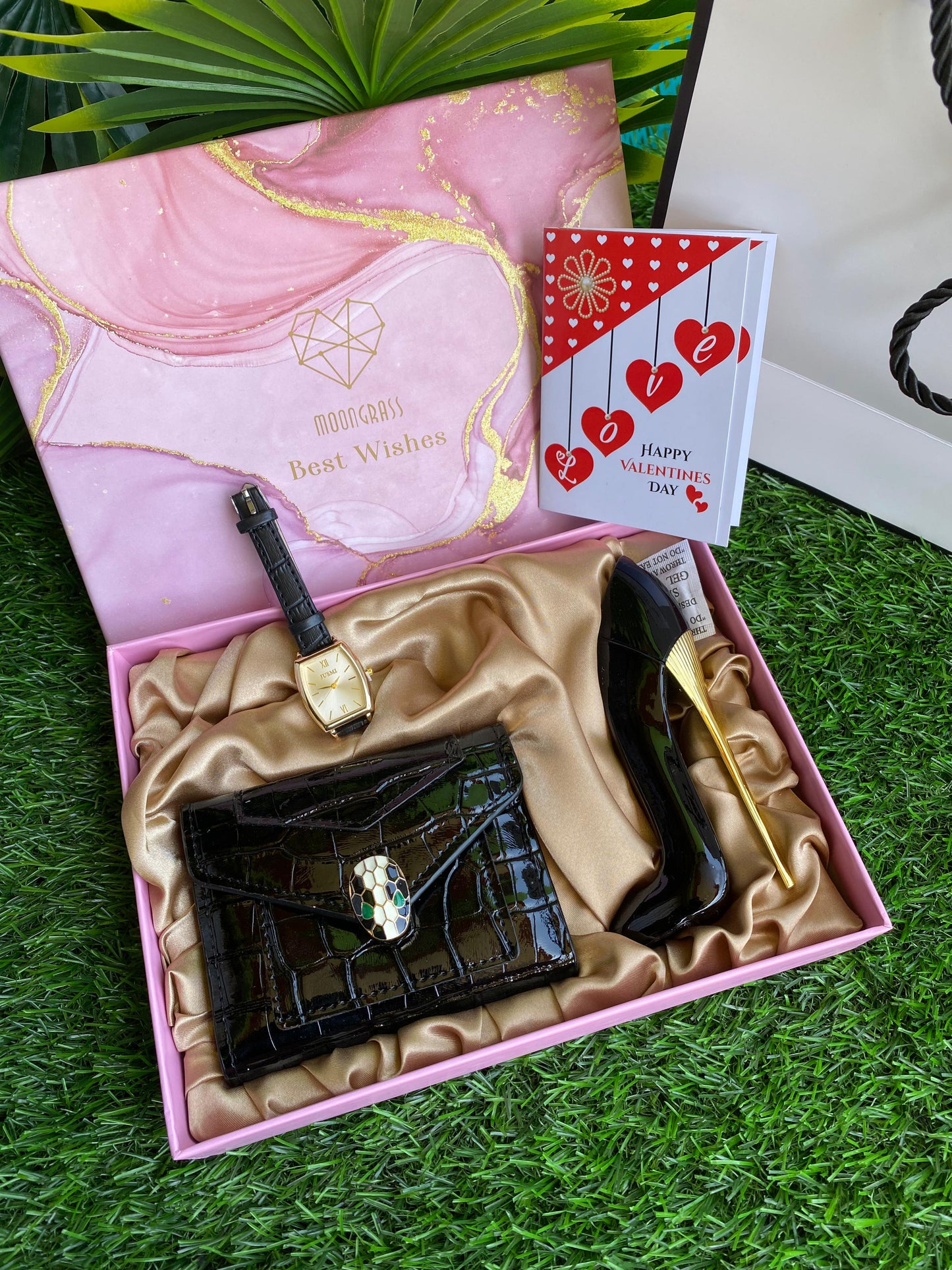 A nice cooperate Ladies Gift set