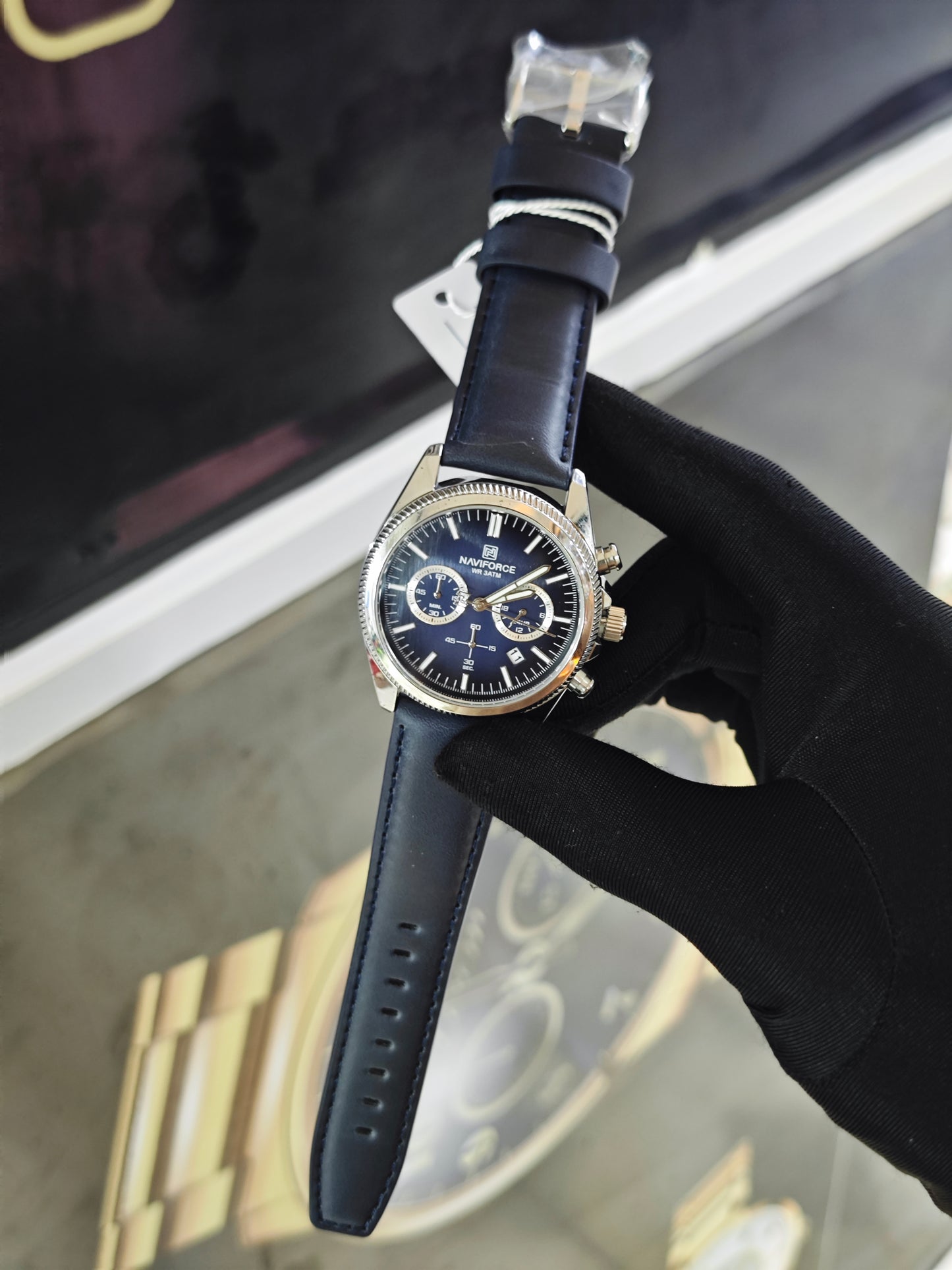 Naviforce NF8082 Chronograph watch