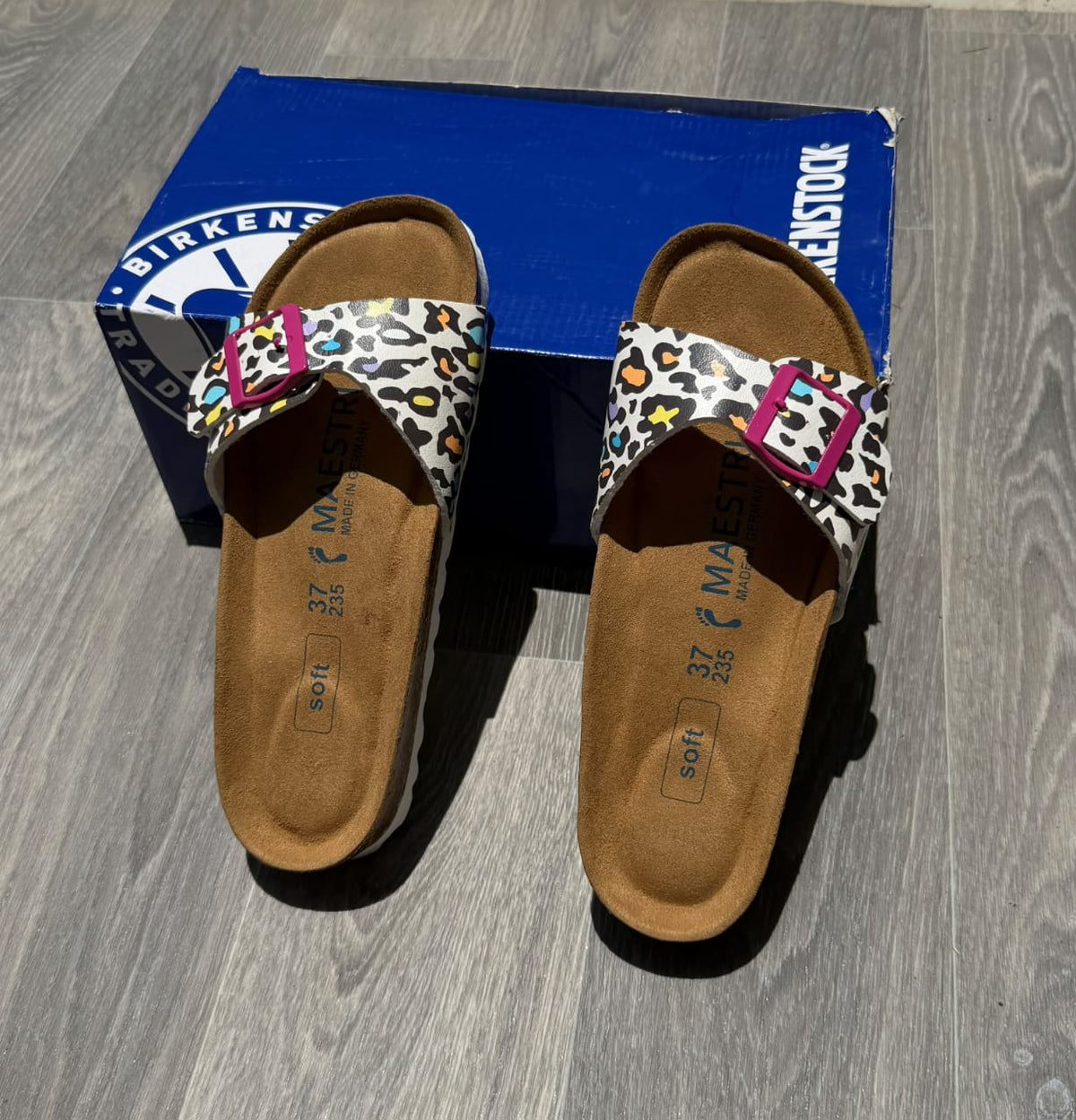 Ladies Madrid plain sandals