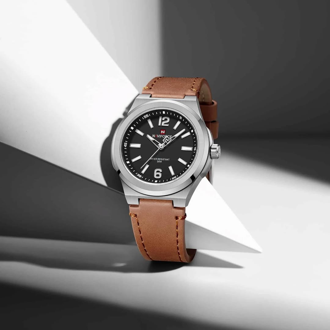 Naviforce NF9233 Daily wear watch