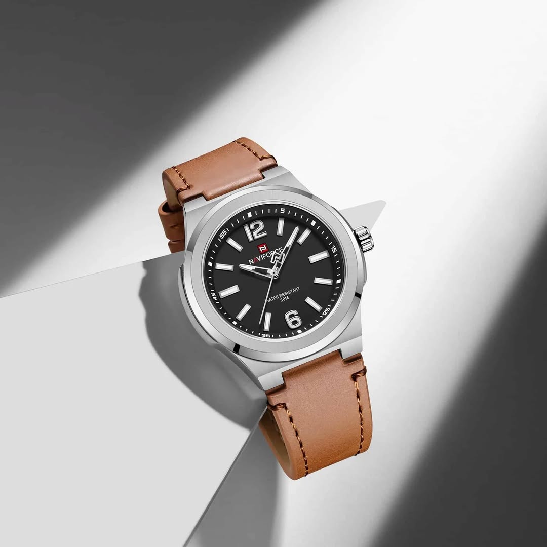 Naviforce NF9233 Daily wear watch