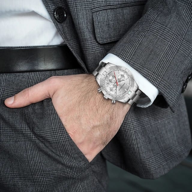 Minifocus MF16 Chronograph watch