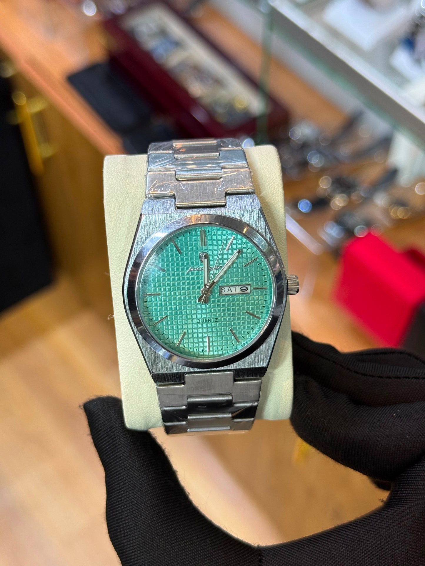 Poedagar 821 Robin Blue day and date daily wear timepiece