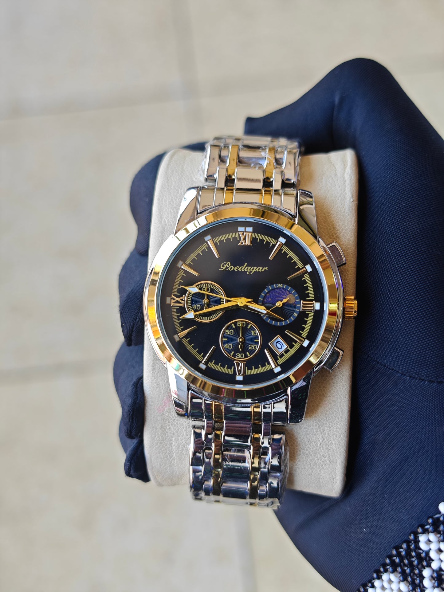 Poedagar Chronograph watch
